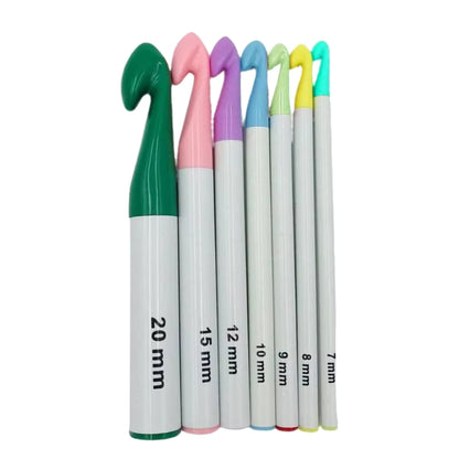 7pcs Huge Plastic Crochet Hook Set - Sara Crochet