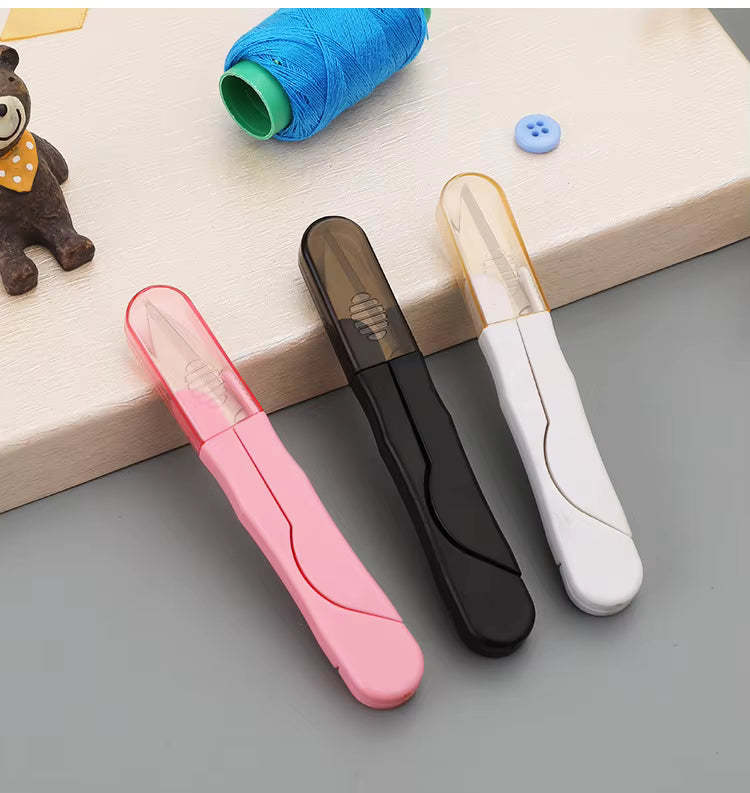 Scissors-Black - Sara Crochet